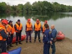 Вода ошибок не прощает: городские спасатели провели учения в акватории реки Белой