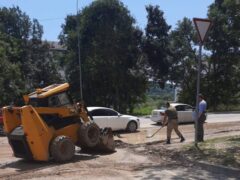 Для помощи в ликвидации последствий ЧС в Туапсинском районе власти большого Белореченска направили технику и людей