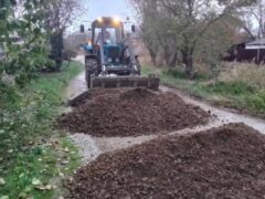 В Белореченске продолжается ремонт, отсыпка и грейдирование дорог в гравийном исполнении