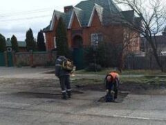 В Белореченске стартовала большая кампания по ямочному ремонту