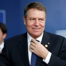 Президент Румынии готов биться за пост генсека НАТО