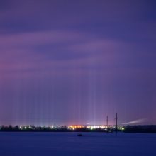 Японцев шокировали светящиеся столбы в небе