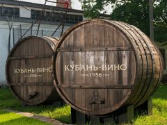 «Кубань-Вино» может оставить российские сети в разгар сезона без товара