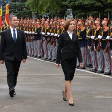 Санду готовится отправить свои войска в Приднестровье