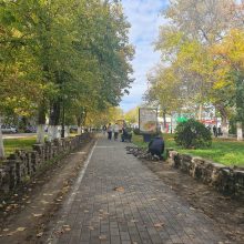 Замена тротуарной плитки по ул. Ленина возле здания СК России